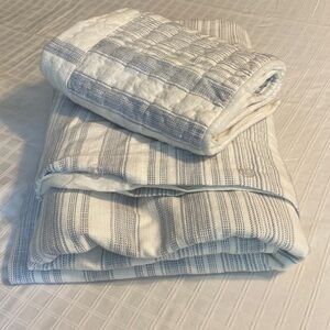 POTTERY BARN QUEEN DUVET & EURO SHAM